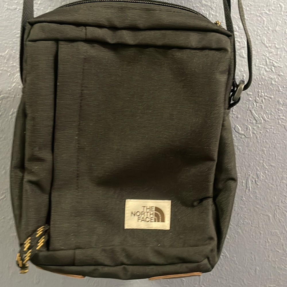 North face crossbody bag